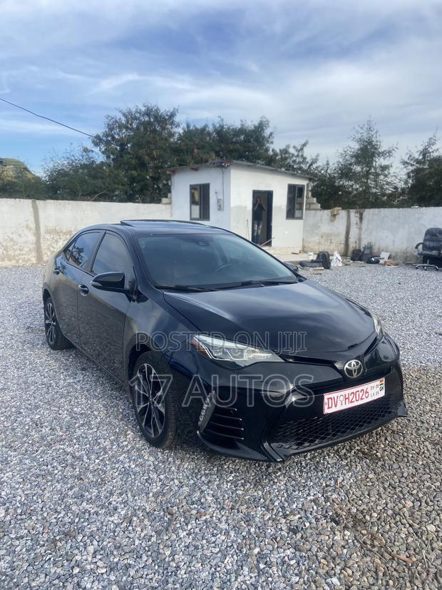 Toyota Corolla XSE 4dr Sedan (1.8L 4cyl CVT) 2017 Black