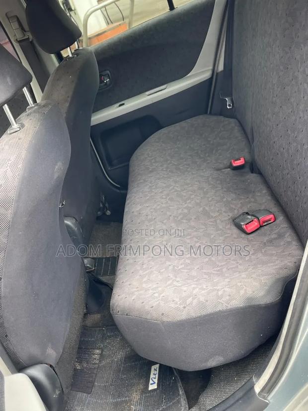 Toyota Vitz 2010 Gray