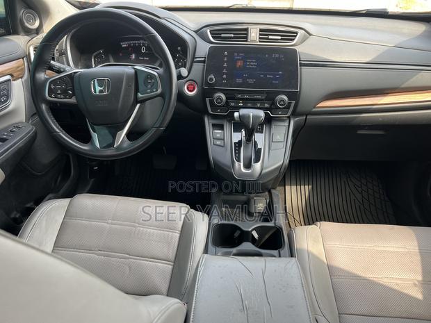 Honda CR-V Touring 4dr SUV (1.5L 4cyl CVT) 2017 Gray