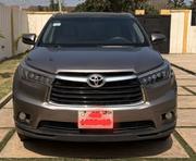 Toyota Highlander LE 4dr SUV AWD (3.5L 6cyl 6A) 2014 Gray for sale