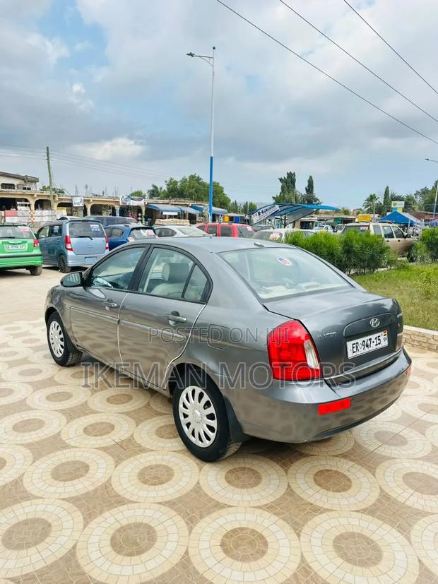 Hyundai Accent GLS Automatic 2010 Black