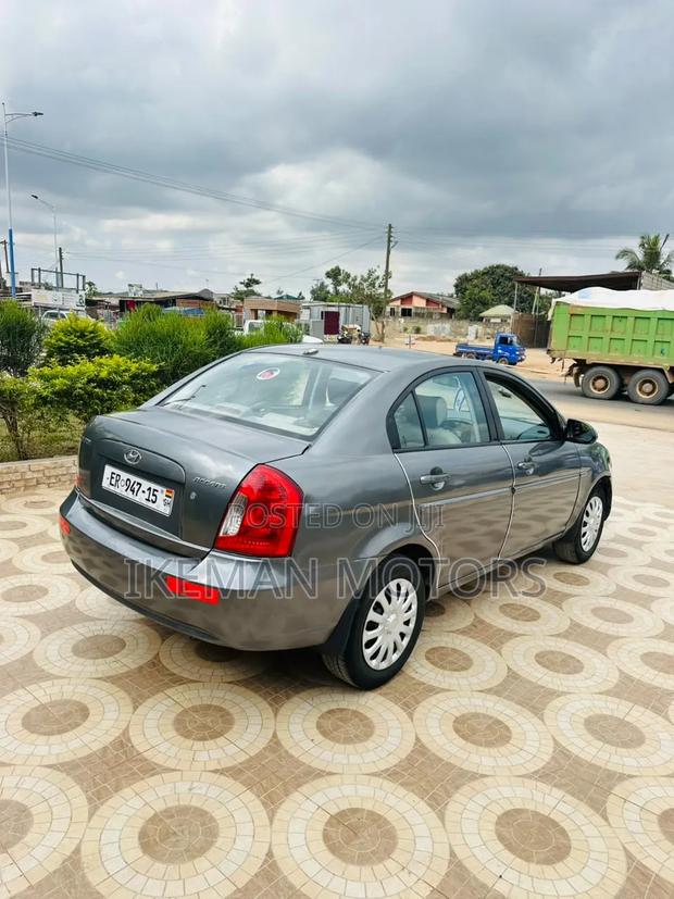 Hyundai Accent GLS Automatic 2010 Black