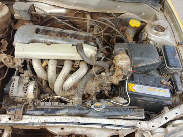Toyota Corolla 2001 Brown