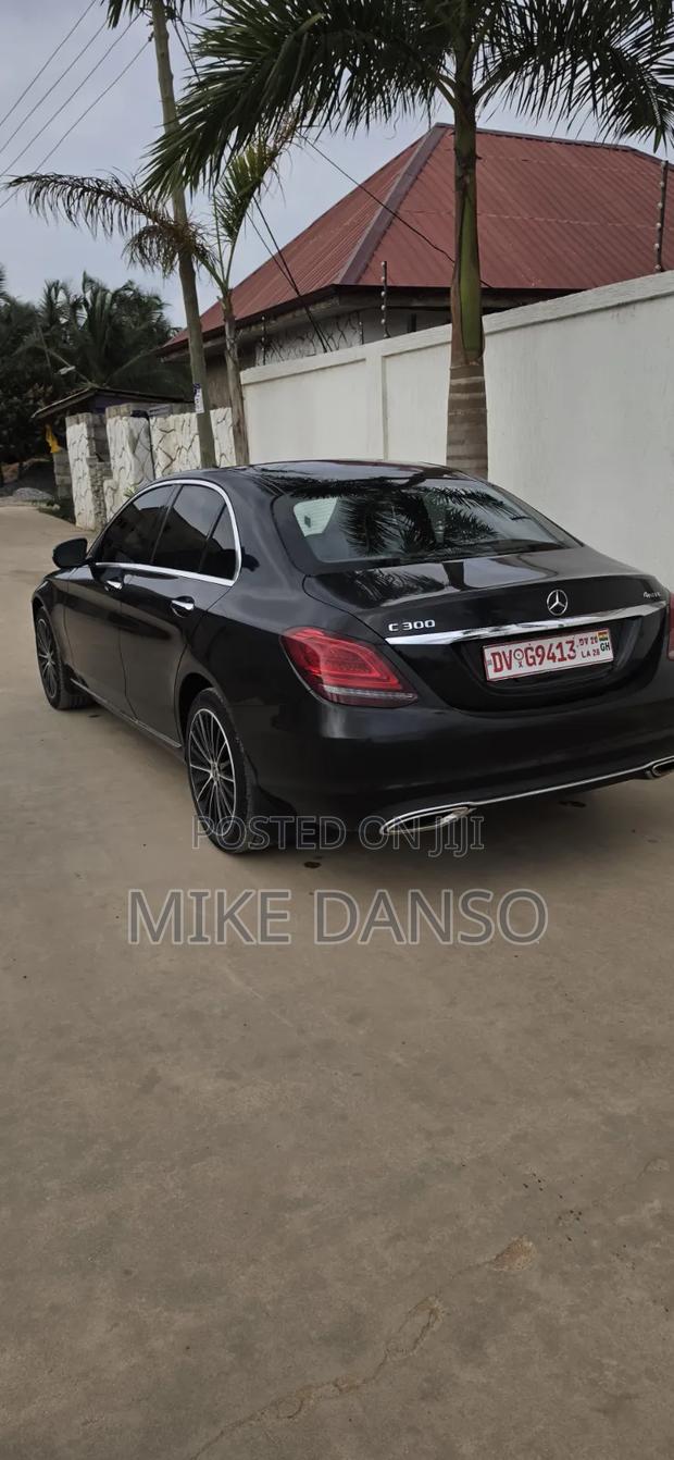 Mercedes-Benz C300 2020 Black