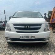 Hyundai Satellite 2011 White for sale