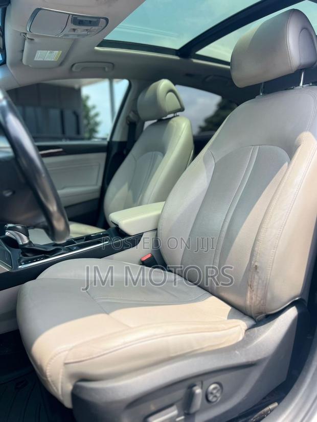 Hyundai Sonata Limited 2.0T Seban (2.0L 4cyl 6A) 2017 White