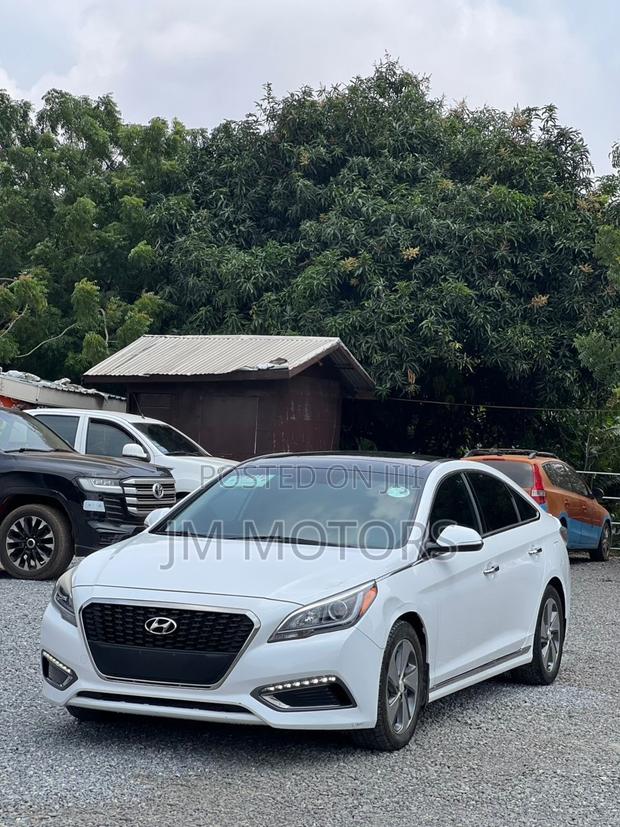 Hyundai Sonata Limited 2.0T Seban (2.0L 4cyl 6A) 2017 White