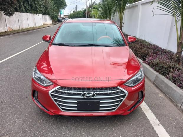 Hyundai Elantra 2018 Red