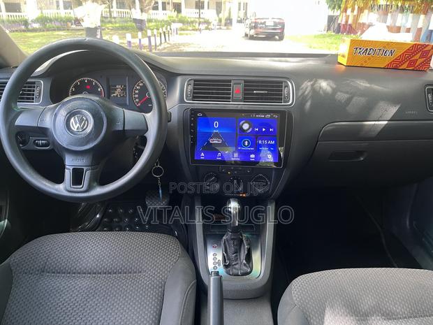 Volkswagen Jetta 2.0 S Automatic 2012 White