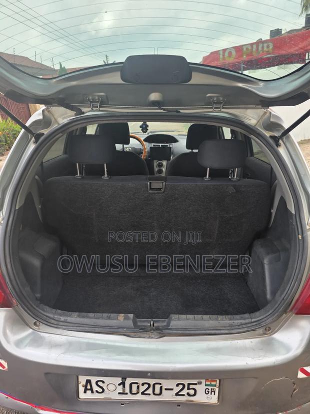 Toyota Vitz 1.0 FWD 5dr 2007 Silver
