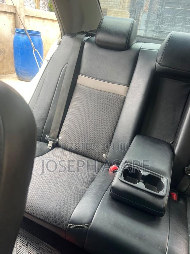 Toyota Camry 2014