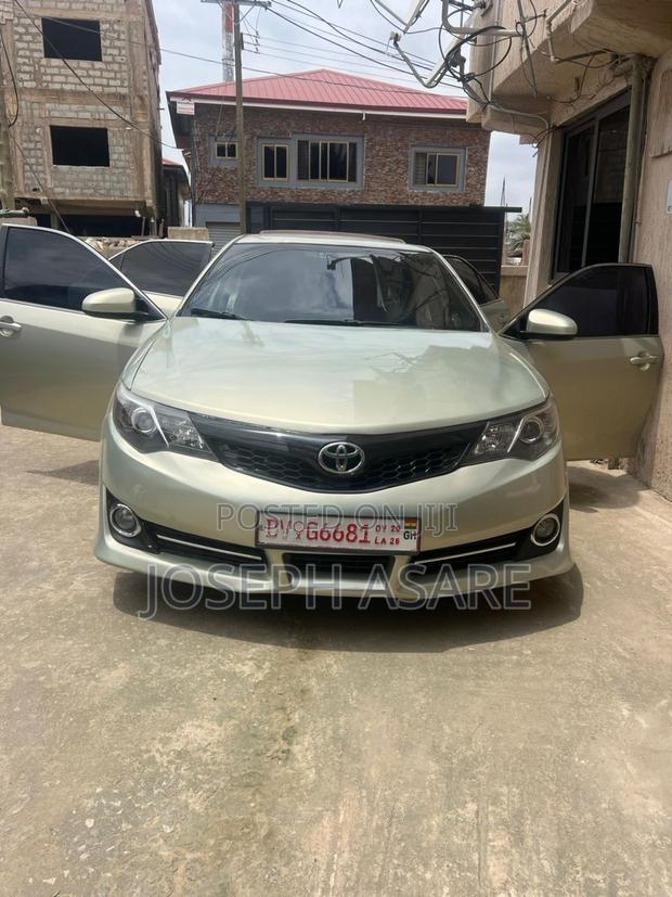 Toyota Camry 2014
