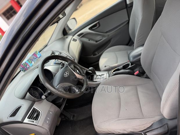 Hyundai Elantra 2013 Black