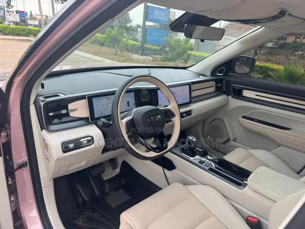 Geely EX2 2024 Pink