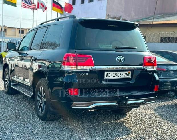 Toyota Land Cruiser 2017 Black