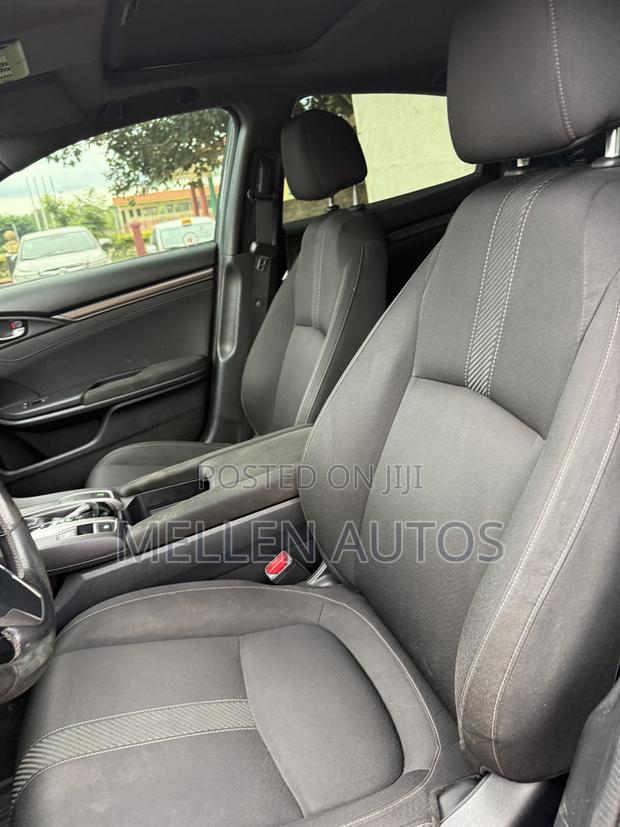 Honda Civic Sport 4dr Hatchback (1.5L 4cyl) 2017 Gray