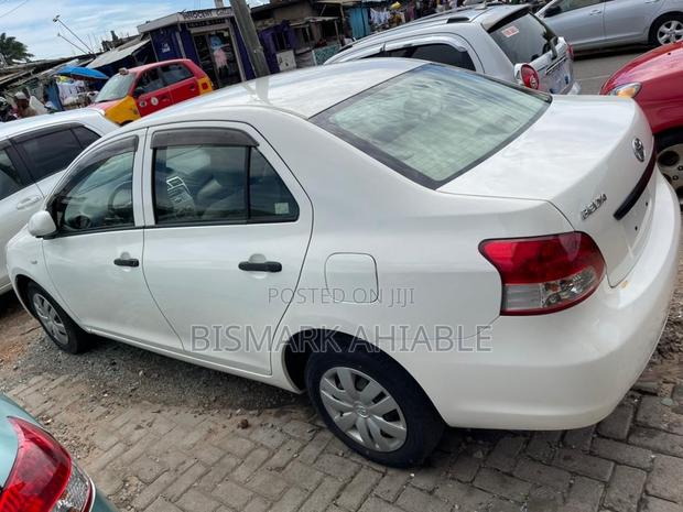 Toyota Belta 2010 White