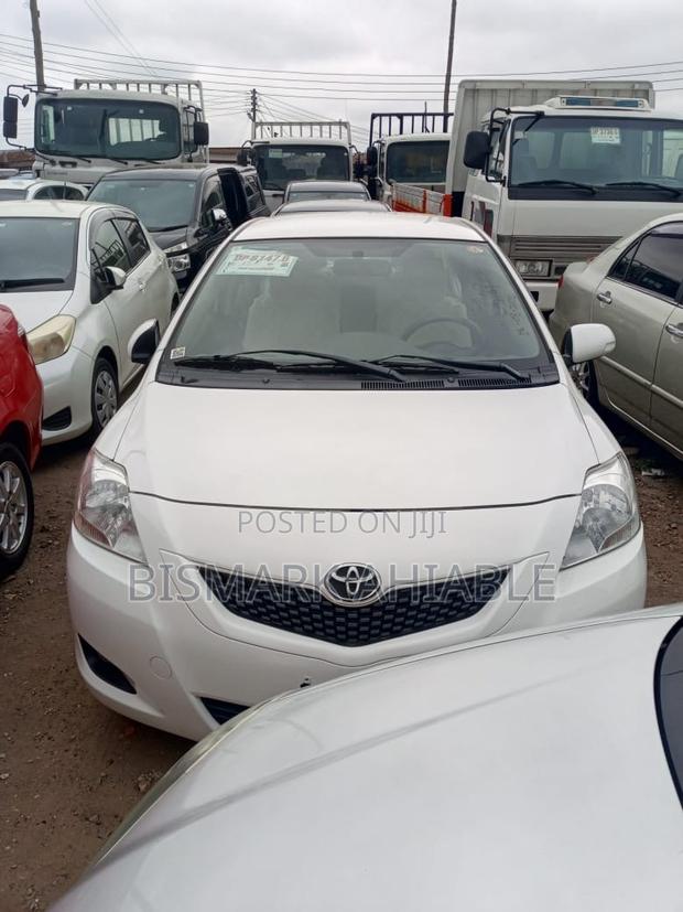 Toyota Belta 2010 White