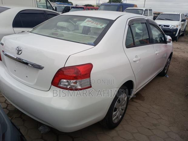 Toyota Belta 2010 White