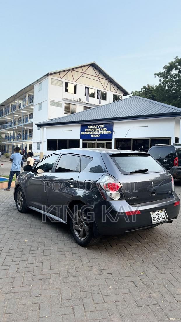 Pontiac Vibe 1.8L 2010 Gray
