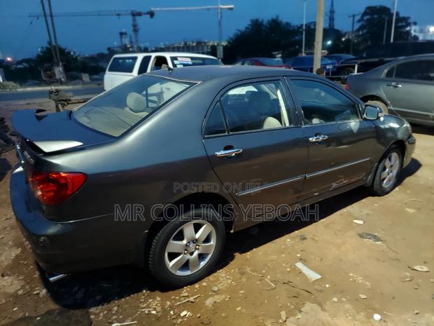 Toyota Corolla 2006 Gray
