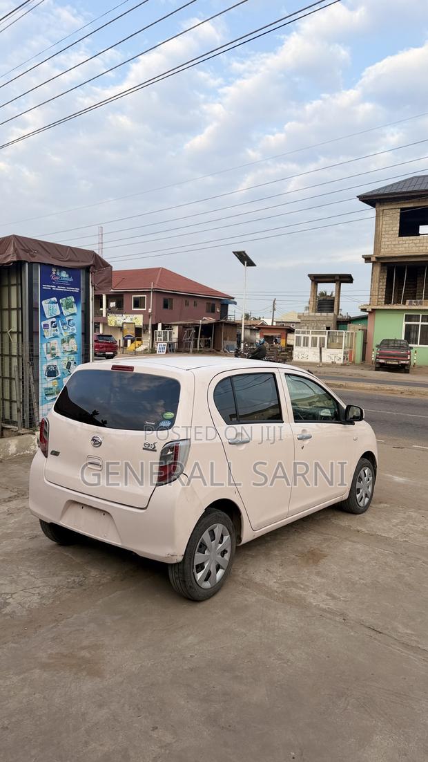 Daihatsu Mira 2013 Pink