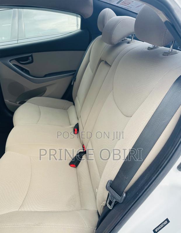 Hyundai Elantra Limited 4dr Sedan (1.8L 4cyl 6A) 2015 White