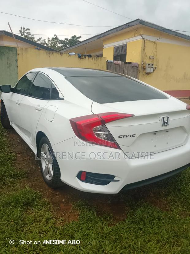 Honda Civic 2017 White