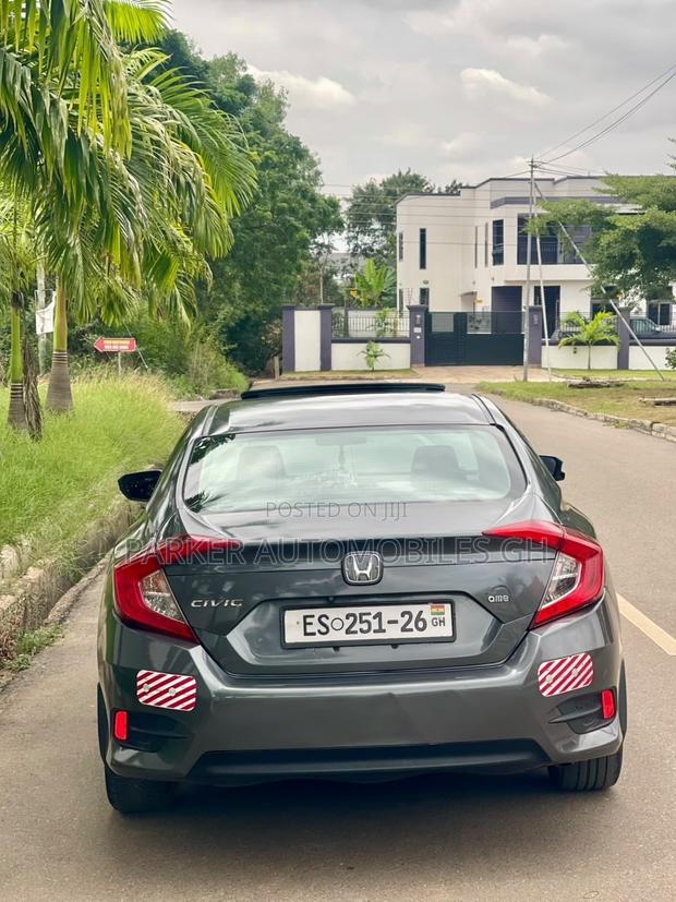 Honda Civic EX 4dr Sedan (2.0L 4cyl) 2017 Gray
