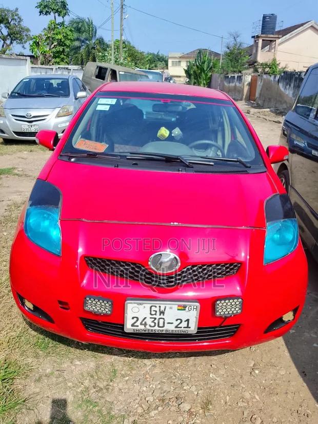 Toyota Vitz 1.0 FWD 3dr 2009 Red