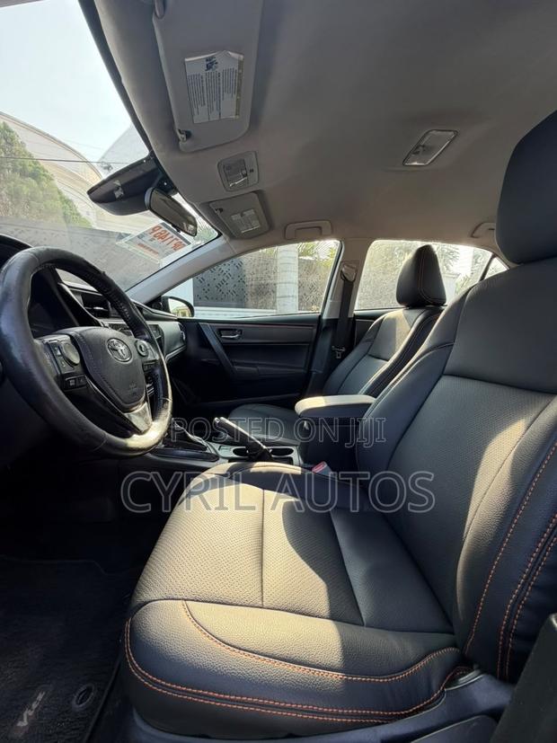 Toyota Corolla SE 4dr Sedan (1.8L 4cyl CVT) 2017 Black