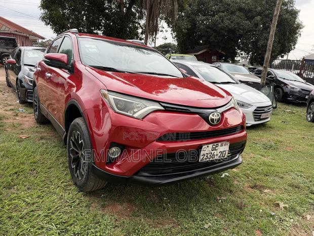 Toyota RAV4 2018 Red