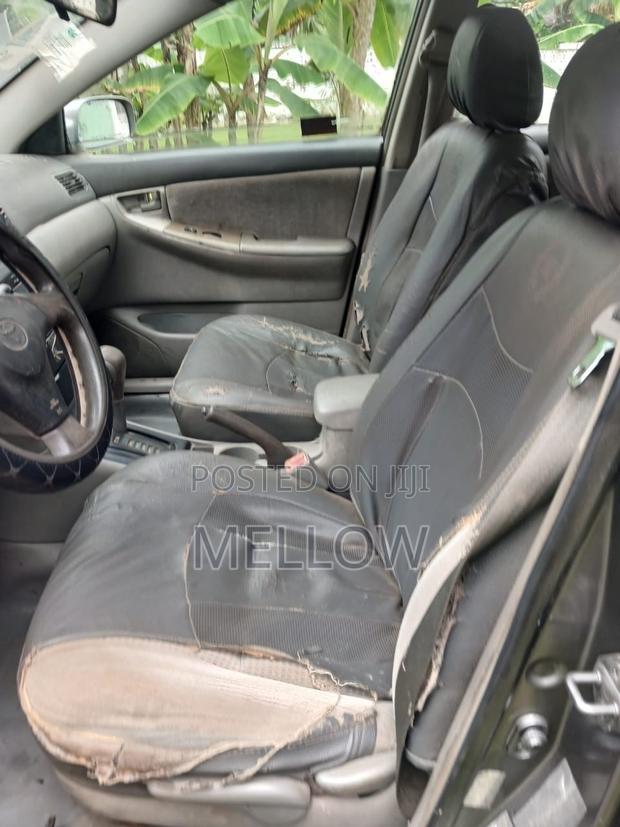Toyota Corolla 2006 Gray