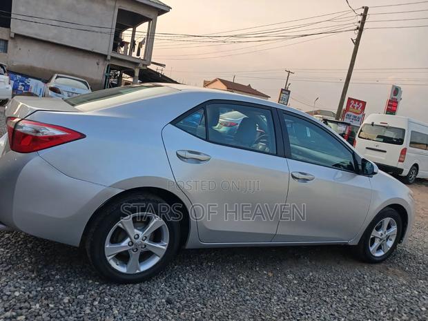 Toyota Corolla 2016 Silver