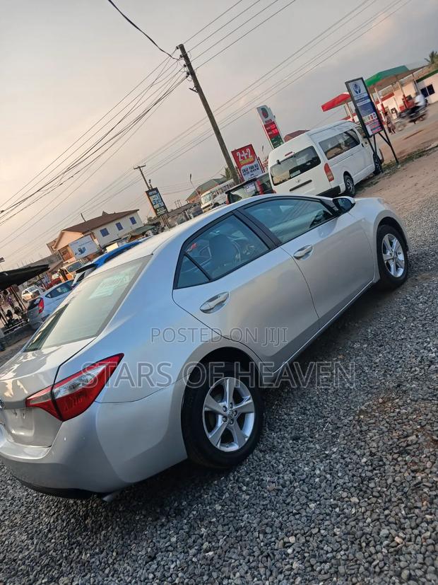 Toyota Corolla 2016 Silver