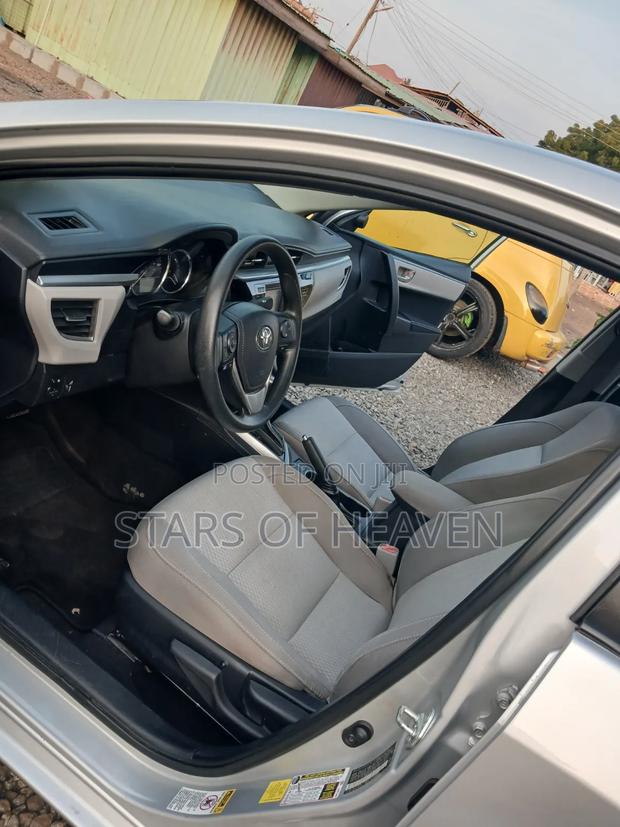 Toyota Corolla 2016 Silver
