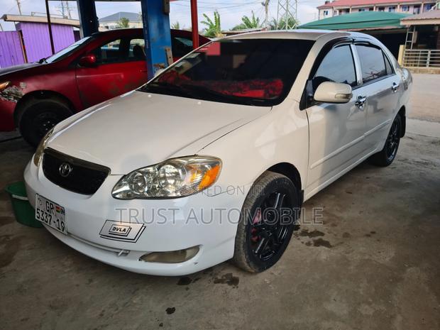 Toyota Corolla 2007 White