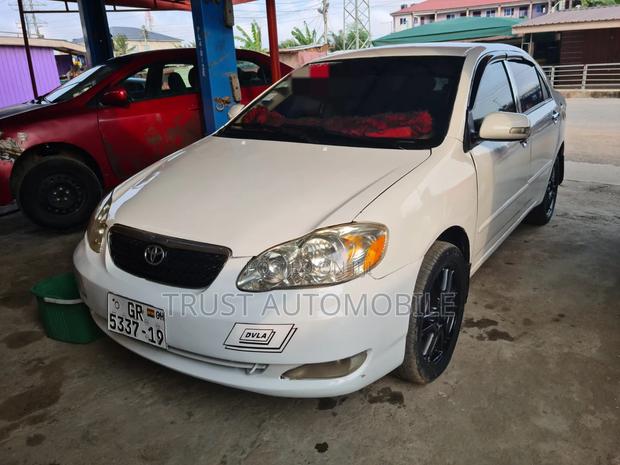 Toyota Corolla 2007 White