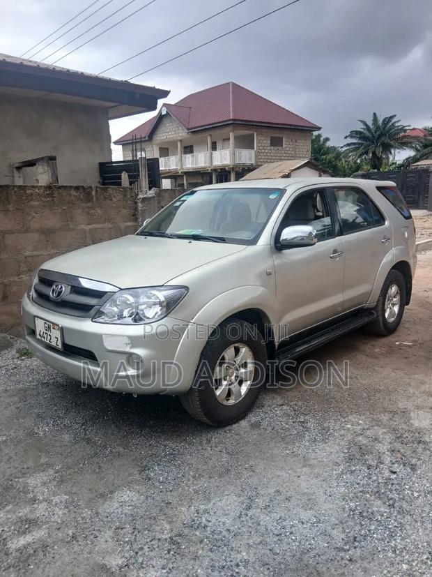 Toyota Fortuner 2007 Silver