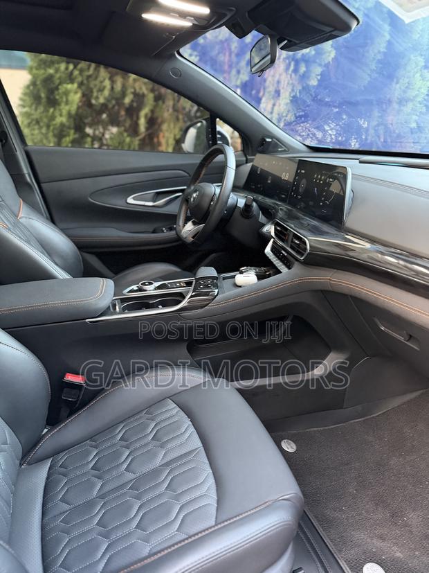Changan UNI-T 1.5 FWD 2022 Silver