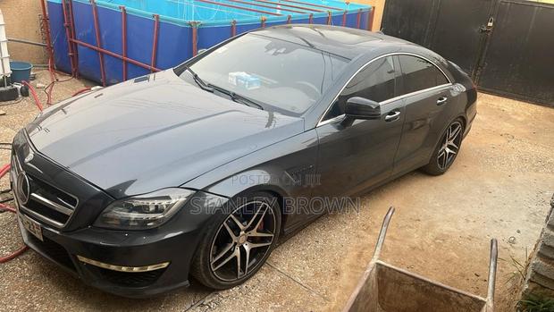 Mercedes-Benz CLS 63 AMG 2012 Gray