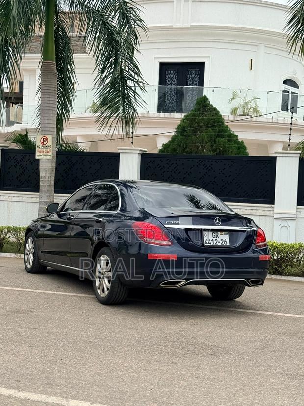 Mercedes-Benz C300 Luxury 4matic Sedan AWD (2.0L 4cyl 7A) 2017 Blue