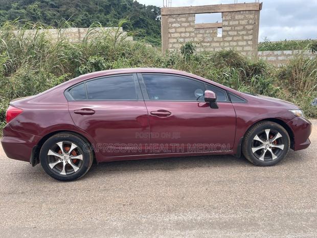Honda Civic 1.8 5 Door Automatic 2012 Burgundy
