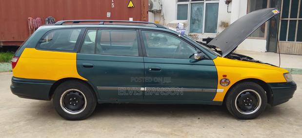 Toyota Carina 1997 Green