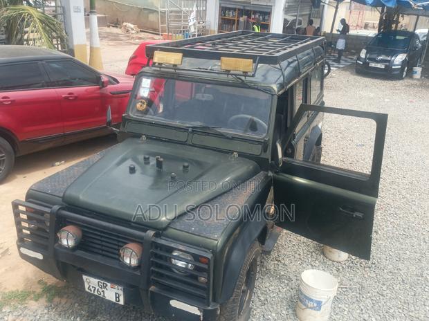 Land Rover Defender 1985 Green