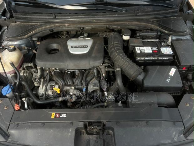 Hyundai Elantra 2020 Black