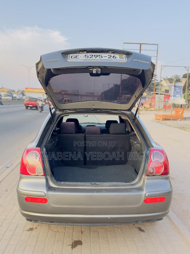 Toyota Avensis 1.8 VVTi 2008 Gray
