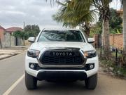 Toyota Tacoma SR5 2022 White for sale