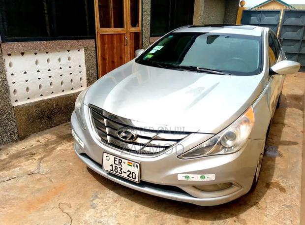 Hyundai Sonata Limited 2.0T Sedan (2.0L 4cyl 6A) 2013 Silver