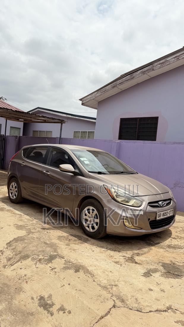 Hyundai Accent GS 2012 Gray